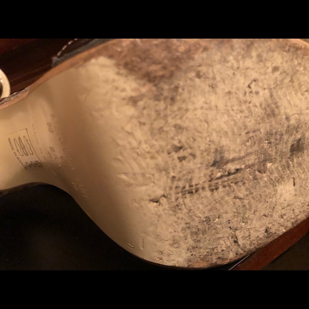 Shoes - Picture 7 of 11